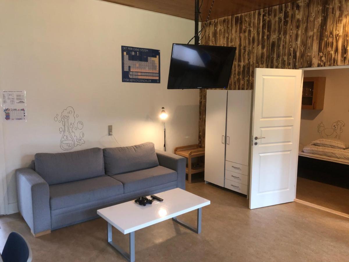 Hestkaer Family Rooms Гриннстед Экстерьер фото