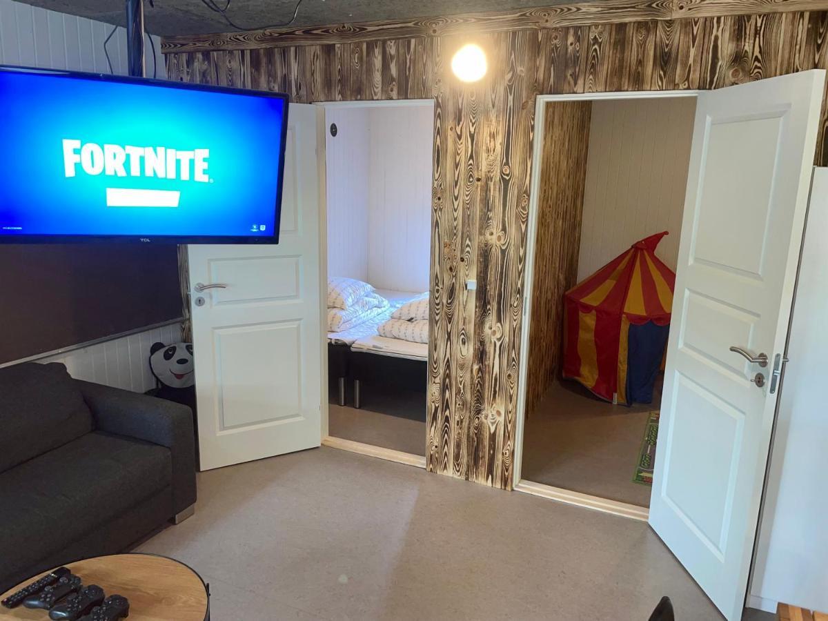 Hestkaer Family Rooms Гриннстед Экстерьер фото