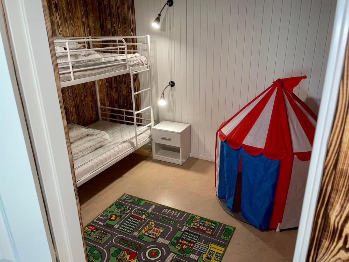 Hestkaer Family Rooms Гриннстед Экстерьер фото