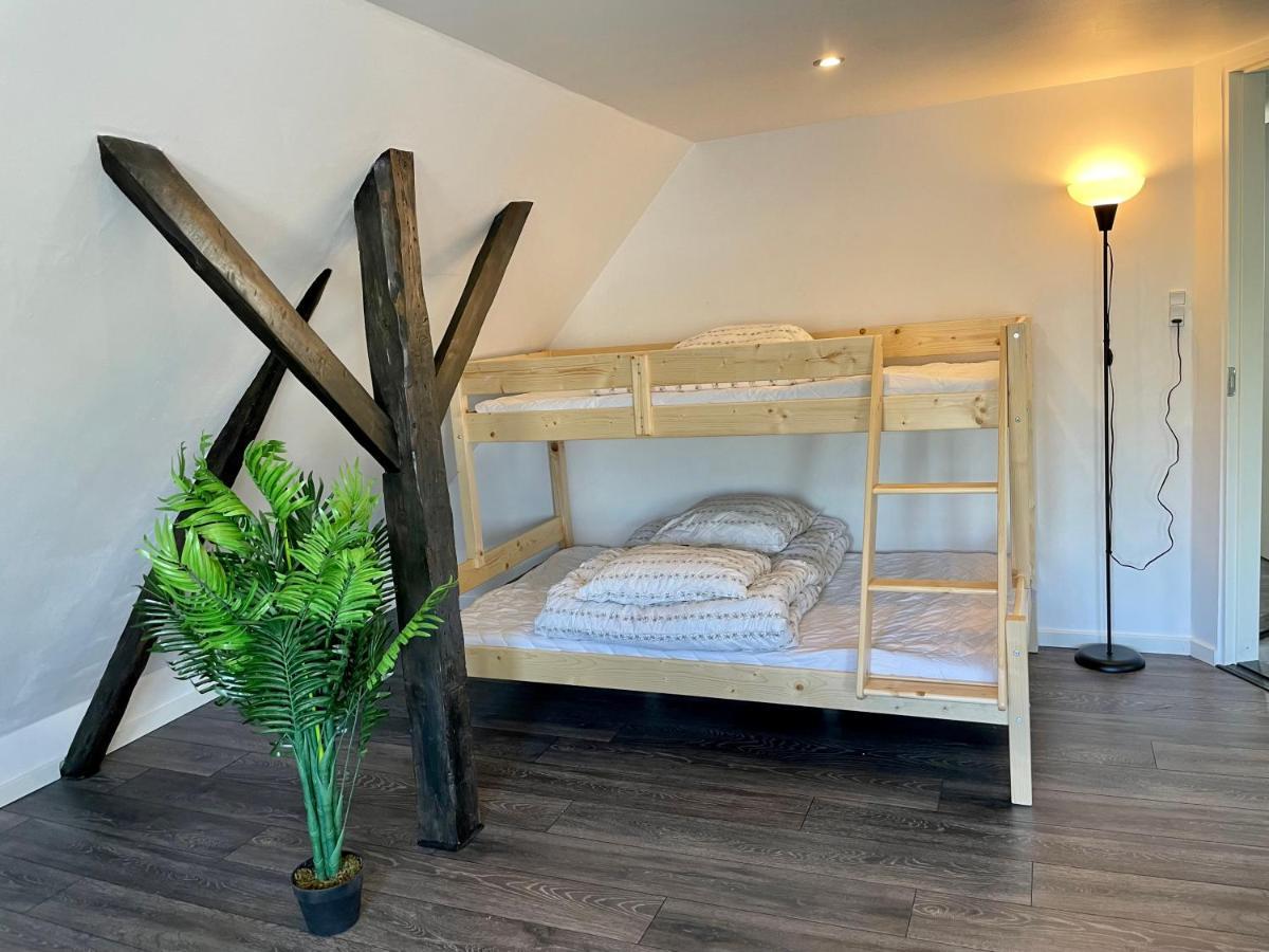 Hestkaer Family Rooms Гриннстед Экстерьер фото